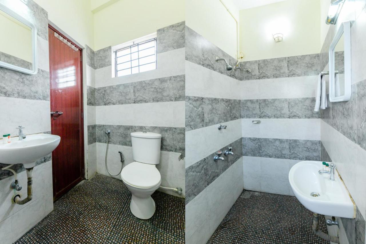 Oyo 8273 Diamond Inn Kochi Exterior foto
