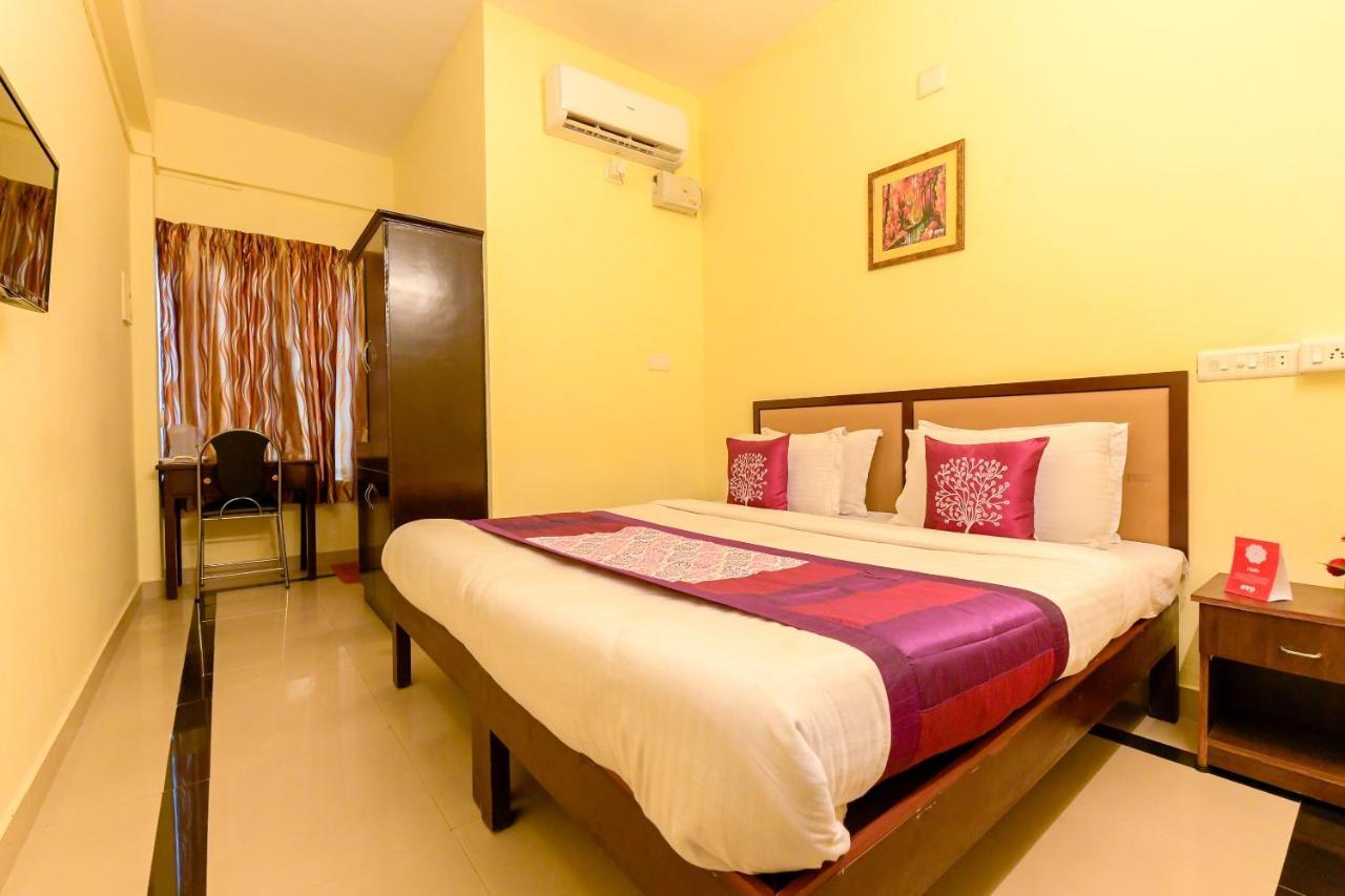 Oyo 8273 Diamond Inn Kochi Exterior foto